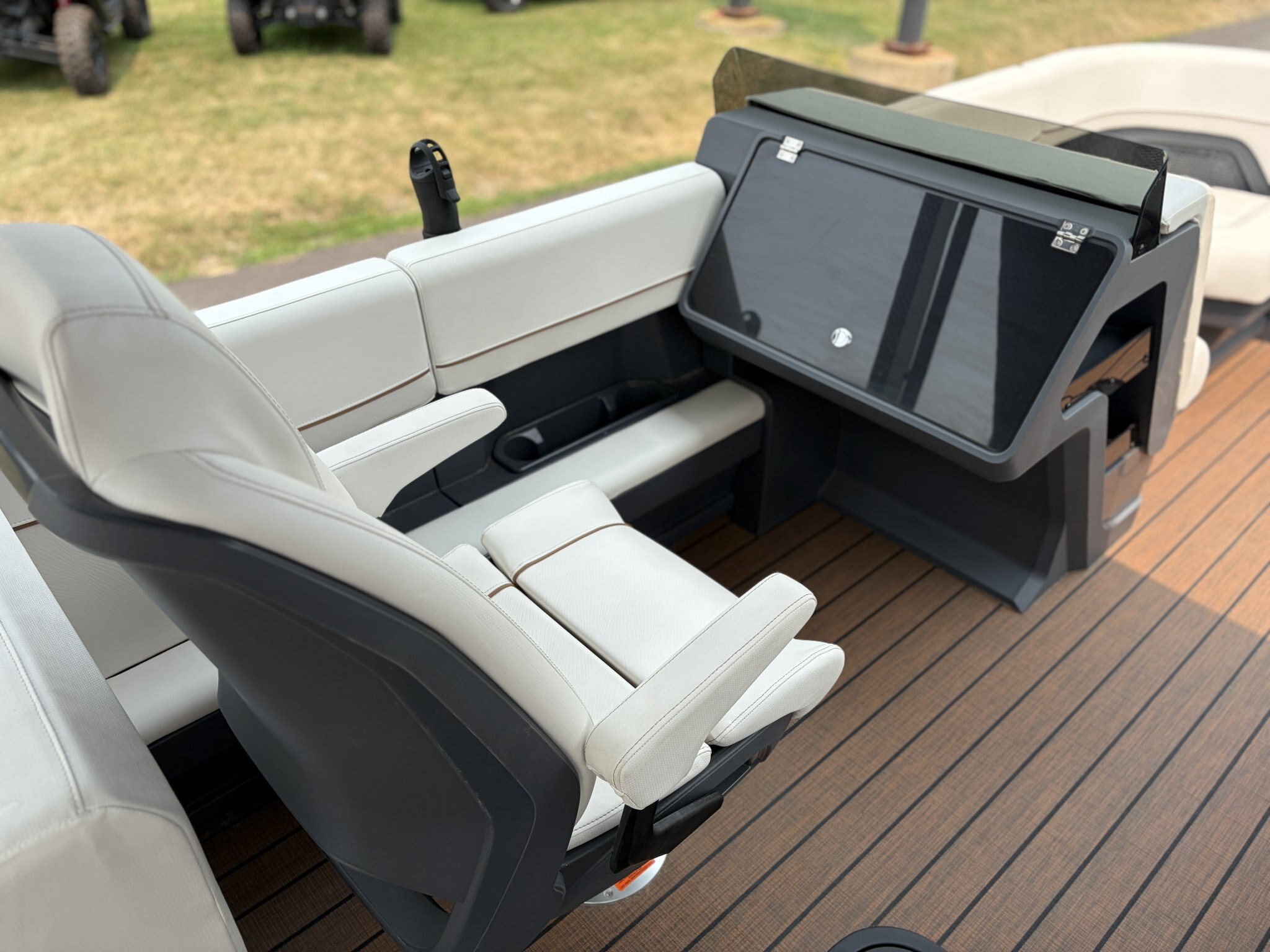 2025 Manitou Navigator MAX Deck ROTAX 150HP