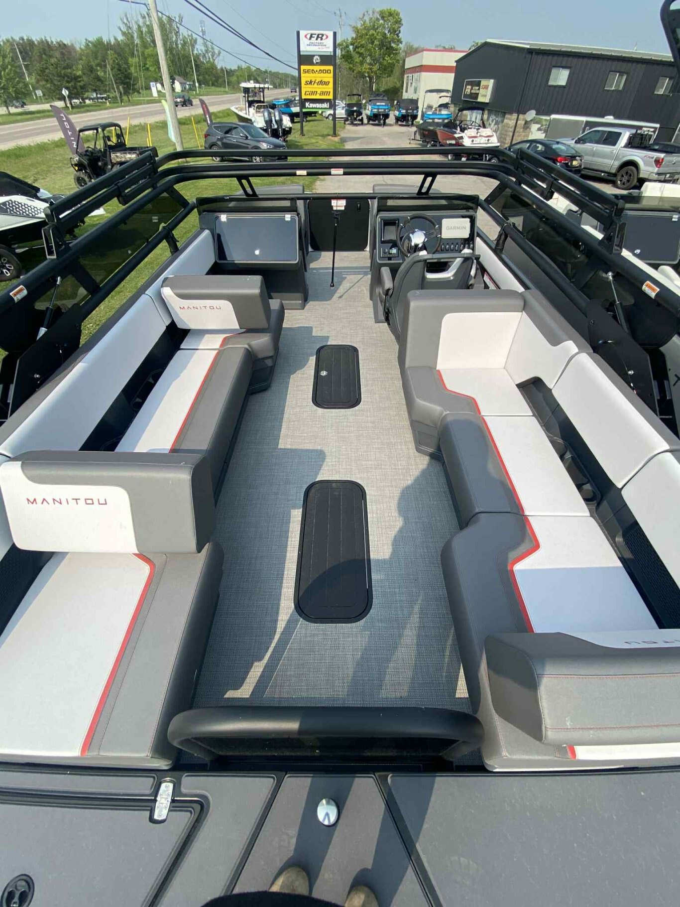 Manitou Cruise 22' Switchback ROTAX 150HP 2025