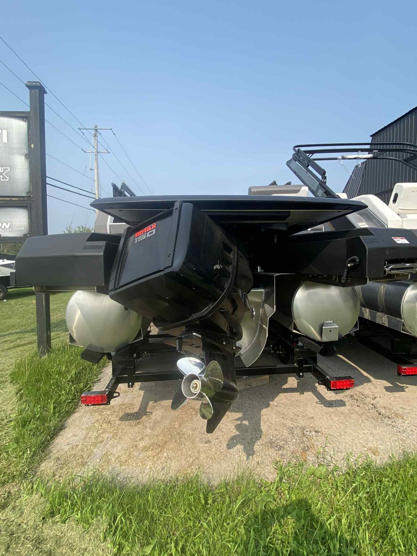 Manitou Cruise 22' Switchback ROTAX 150HP 2025