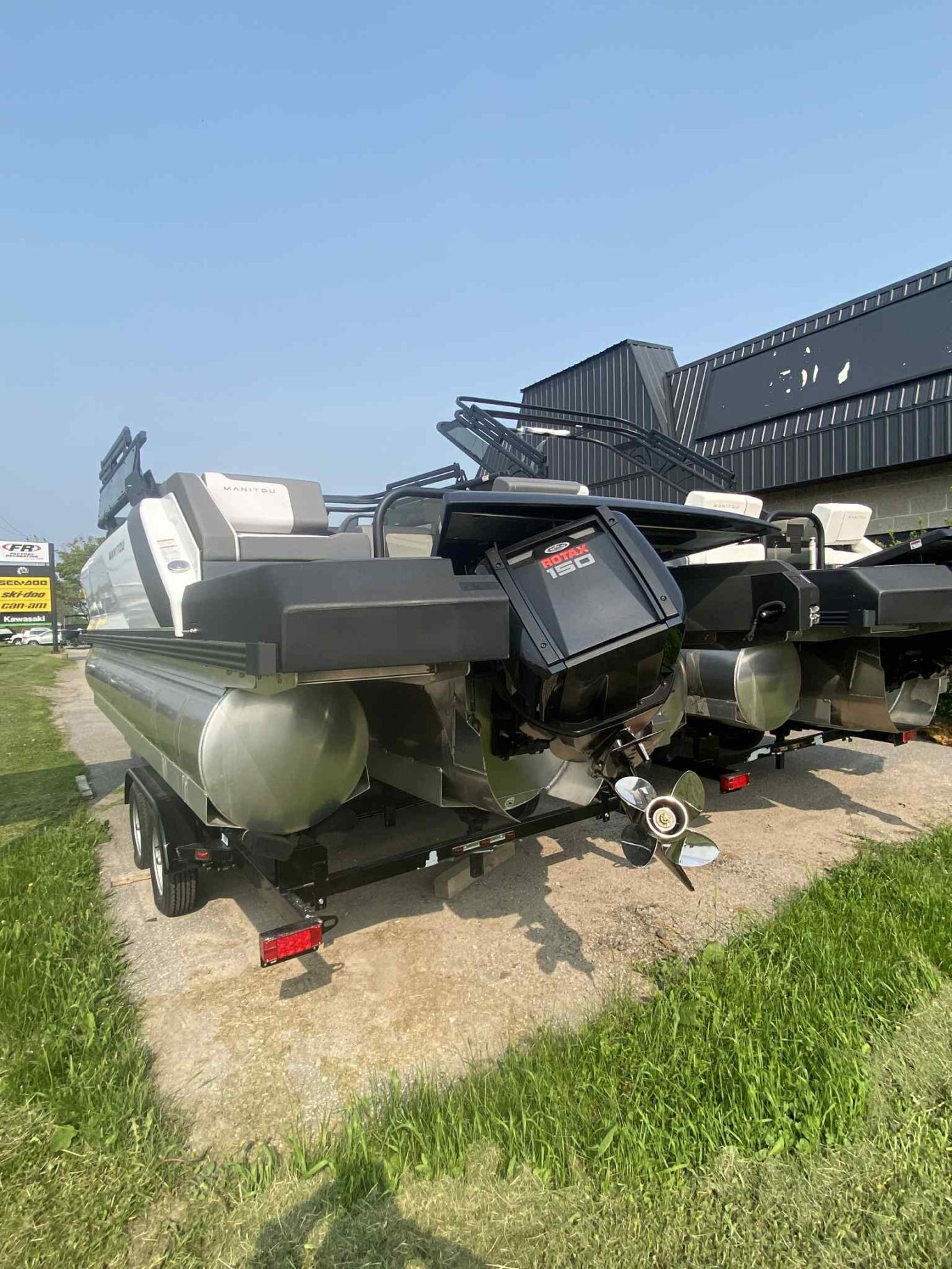Manitou Cruise 22' Switchback ROTAX 150HP 2025
