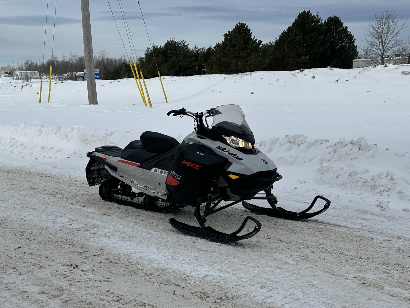 2021 SKIDOO MXZ Sport 600 EFI w/ Studs