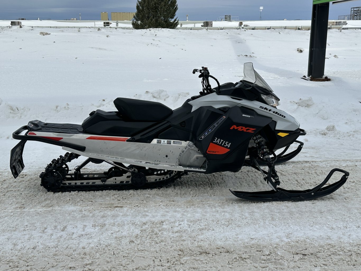 2021 SKIDOO MXZ Sport 600 EFI w/ Studs