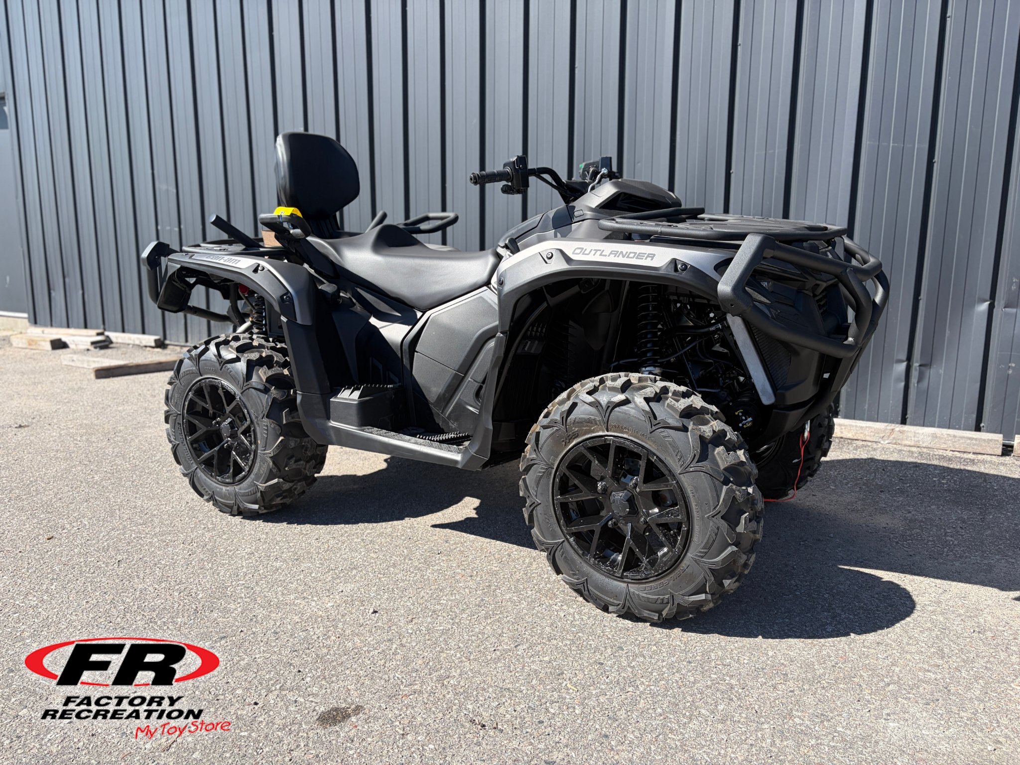 2026 Can Am Outlander MAX XT 700 Platinum Satin