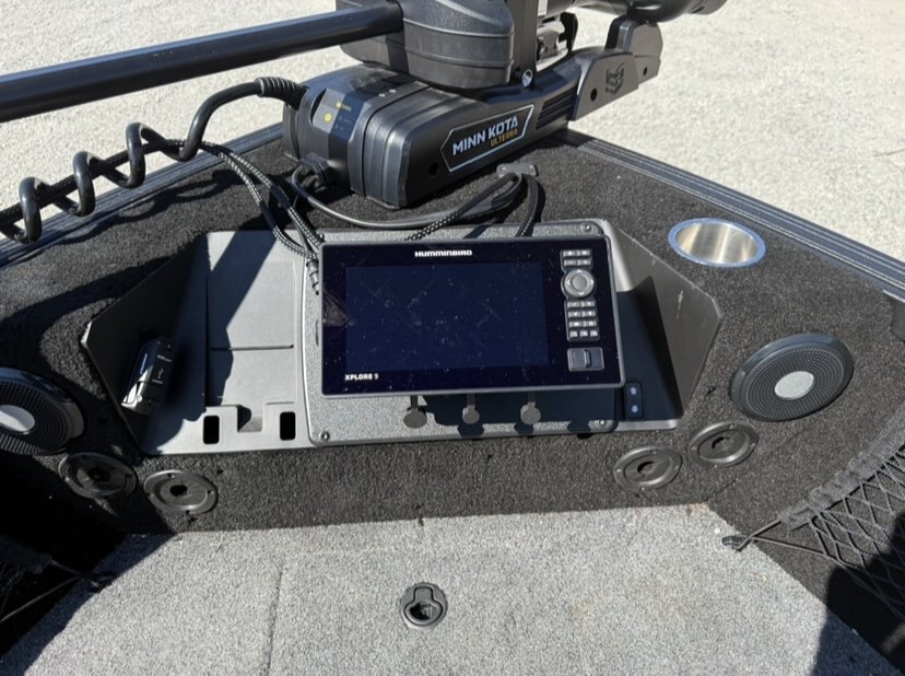 2025 Alumacraft Trophy 205 – Nightfall Black