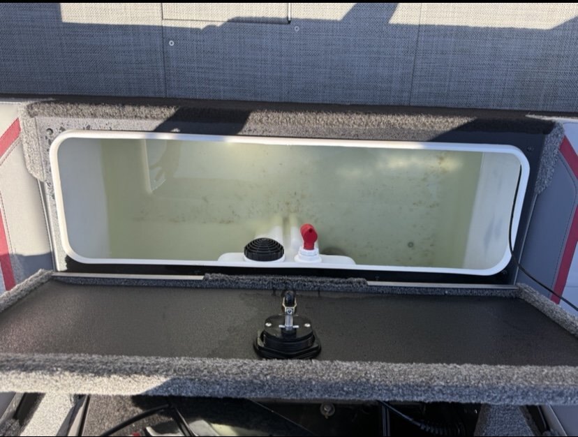 2025 Alumacraft Trophy 205 â Nightfall Black