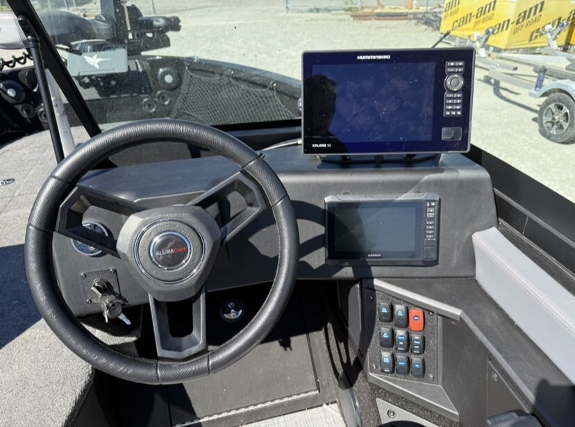 2025 Alumacraft Trophy 205 â Nightfall Black