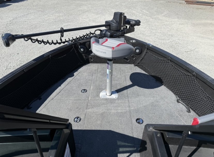 2025 Alumacraft Trophy 205 â Nightfall Black