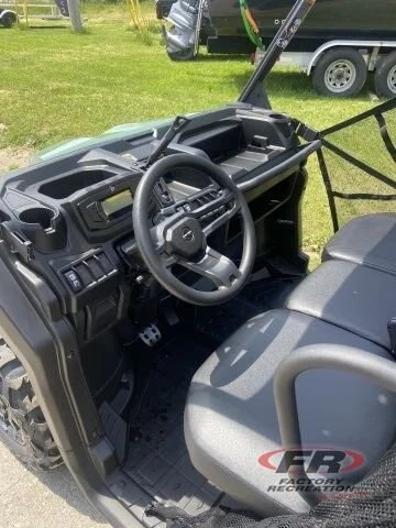 2025 Can am Defender DPS HD7 Compass Green