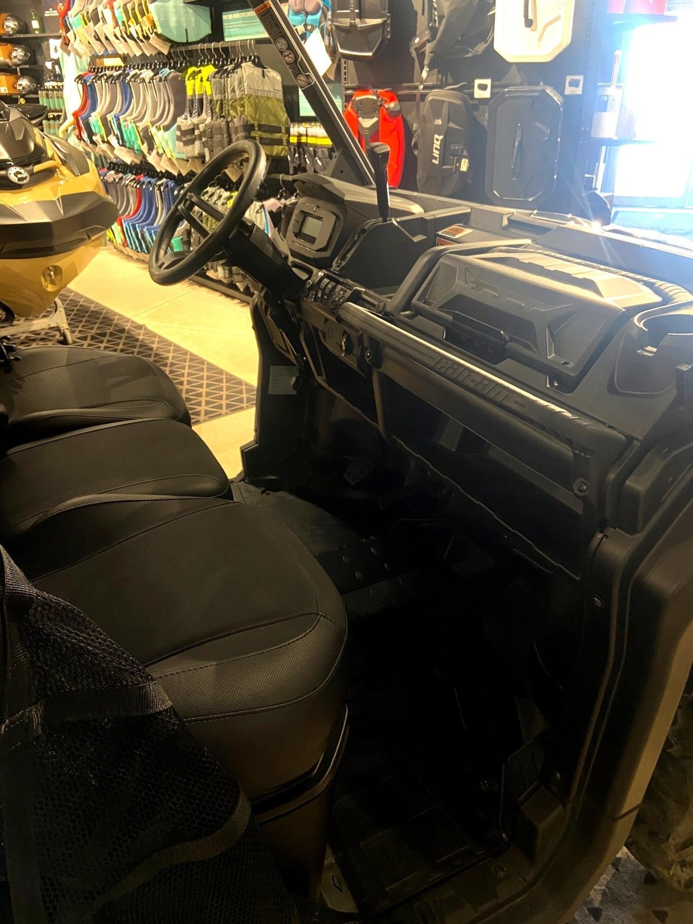 2025 Can am Defender XT HD9 Stealth Black