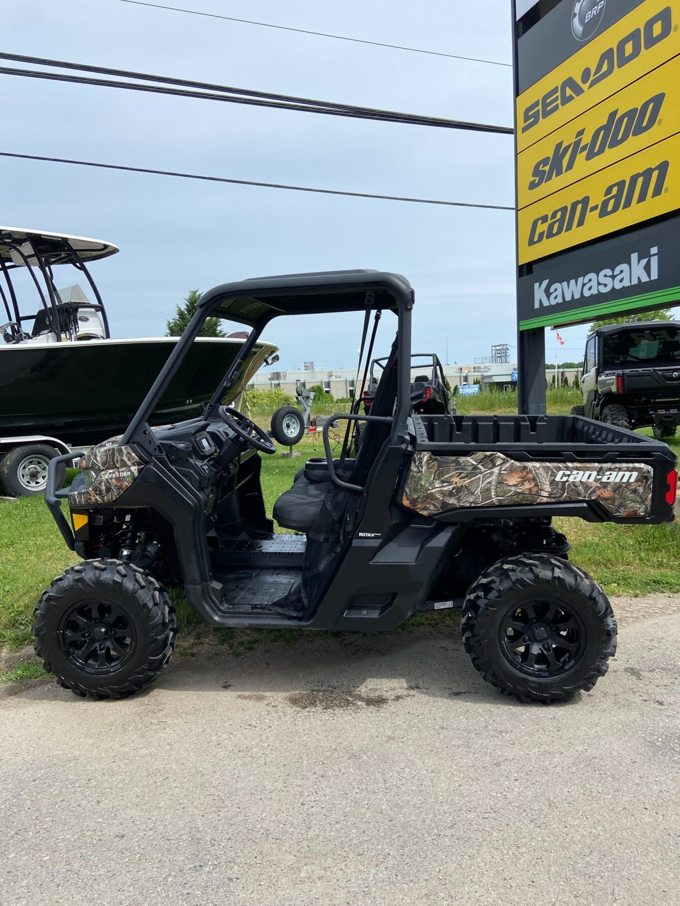 2025 Can am Defender XT HD10 Camo