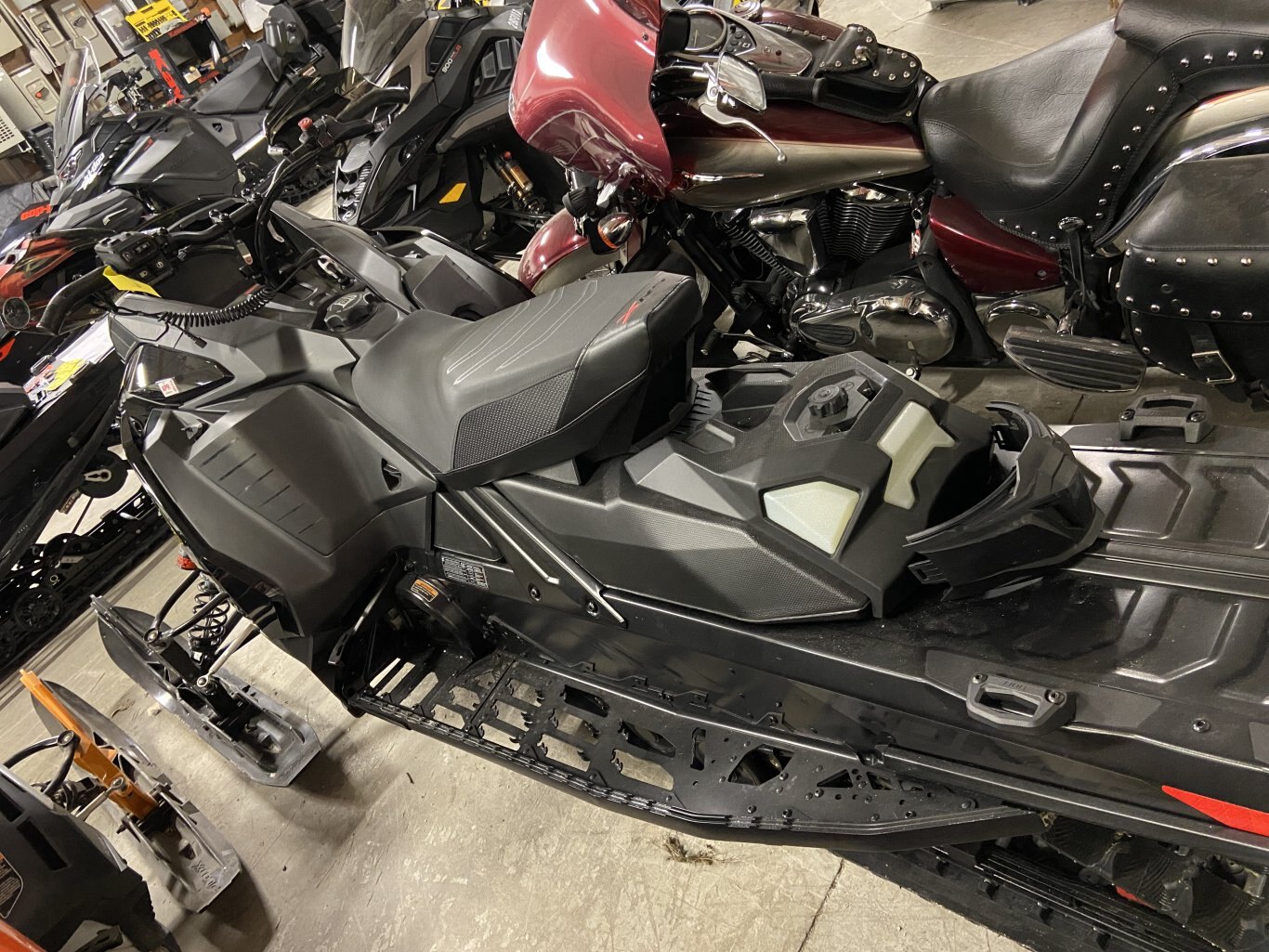 2025 Ski Doo MXZ X RS 850 E TEC Turbo R â Competition Package â Black