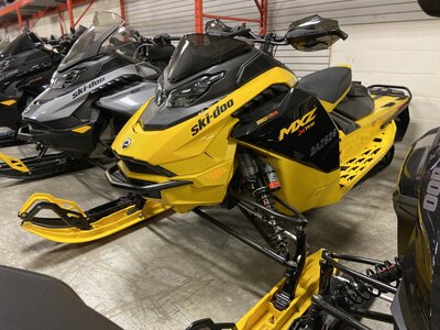 2025 Skidoo MXZ X-RS 850 E-TEC Turbo R – Competition Package – Neo Yellow & Black