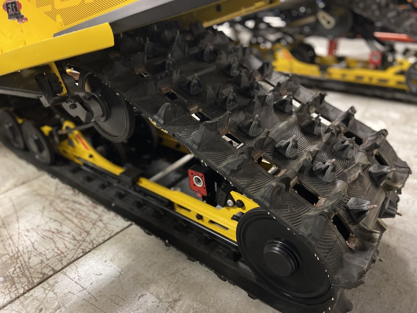 2025 Skidoo MXZ X RS 850 E TEC Turbo R â Competition Package â Neo Yellow & Black