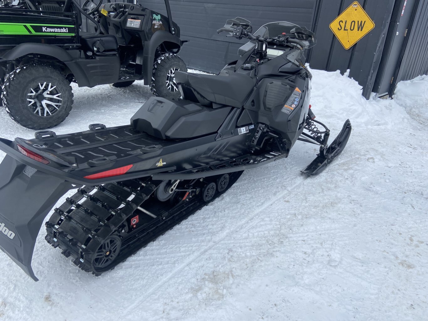 2024 Ski Doo MXZ Adrenaline w/ Blizzard Package â 600R E TEC