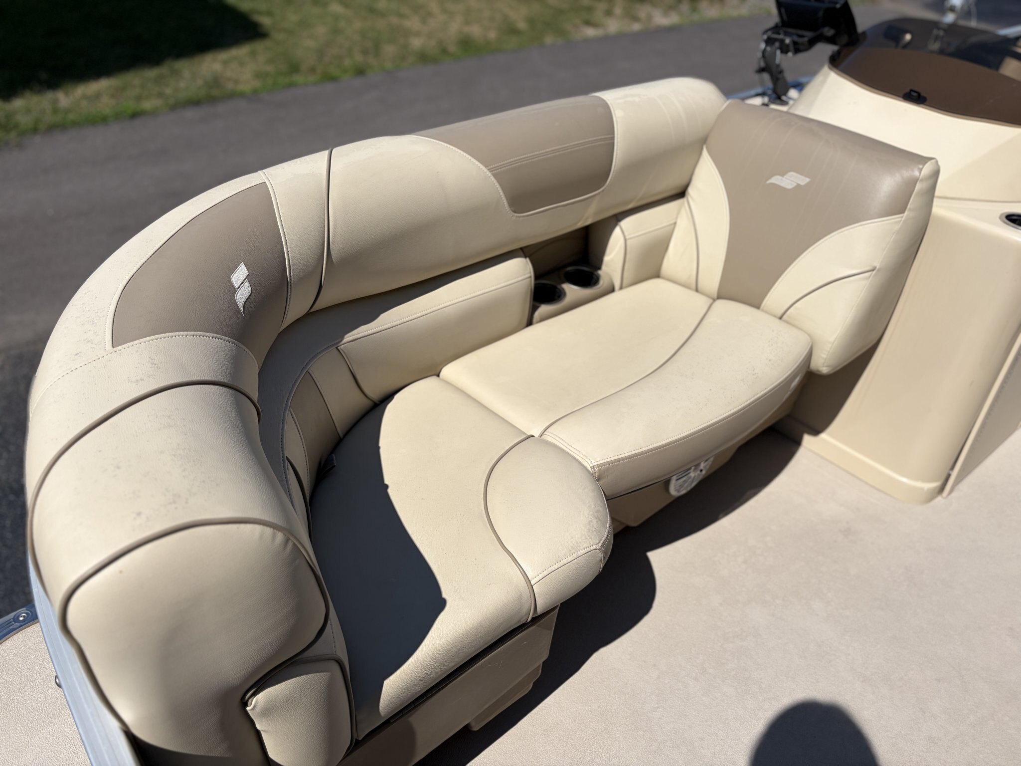 2020 Starcraft EX 22 R Pontoon Boat