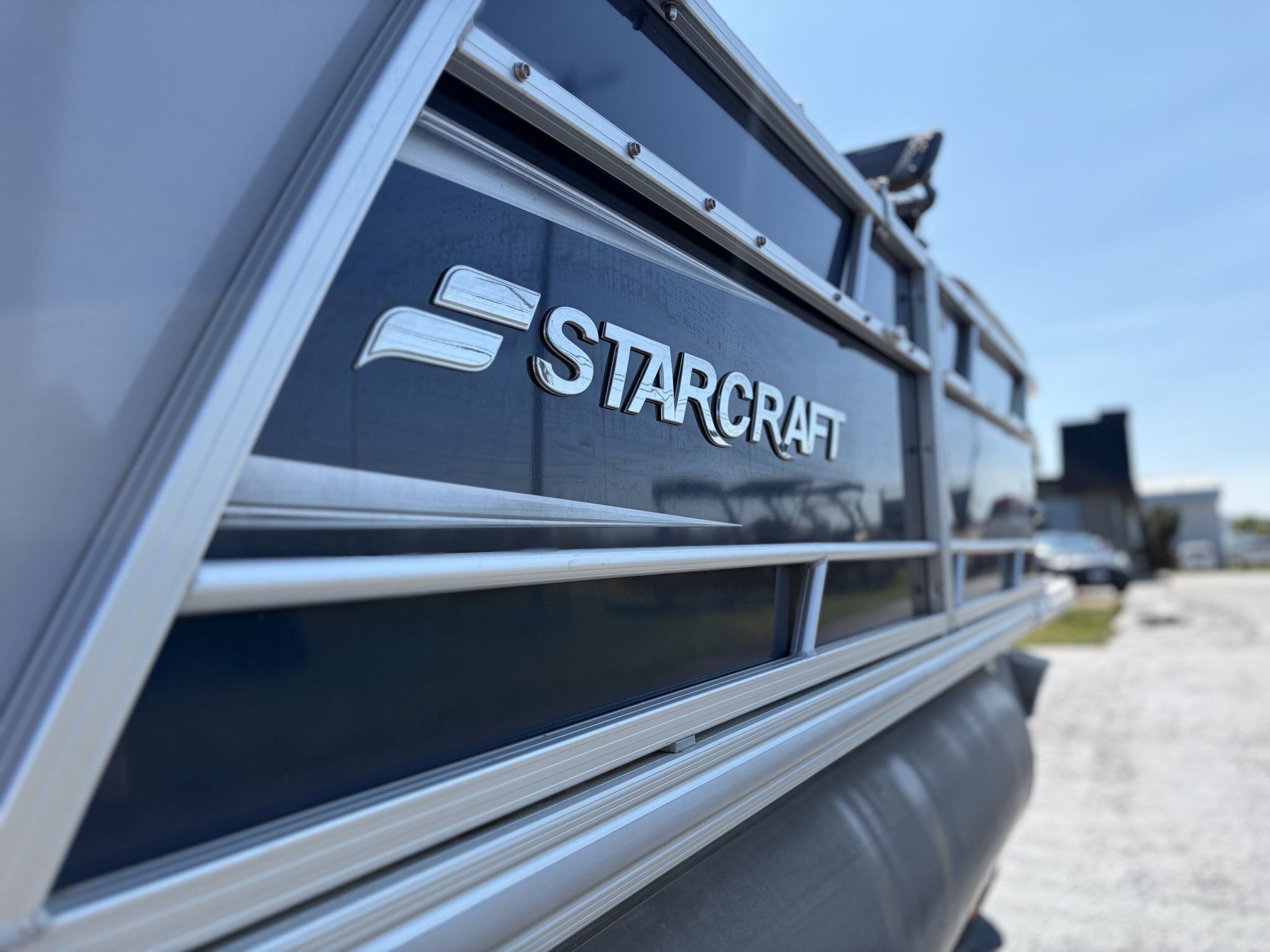 2020 Starcraft EX 22 R Pontoon Boat