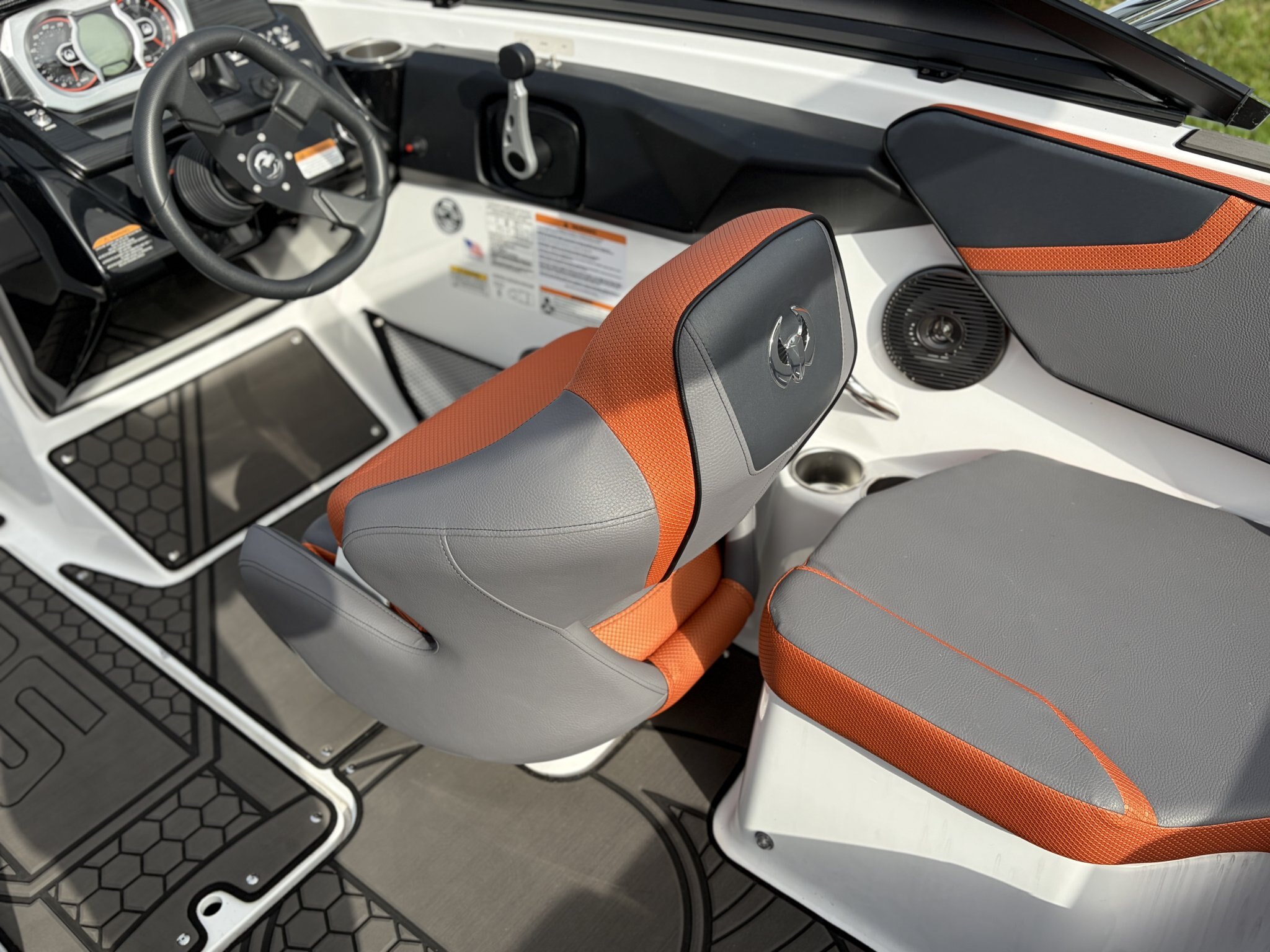 2026 Scarab 195 LX – Charcoal/Orange