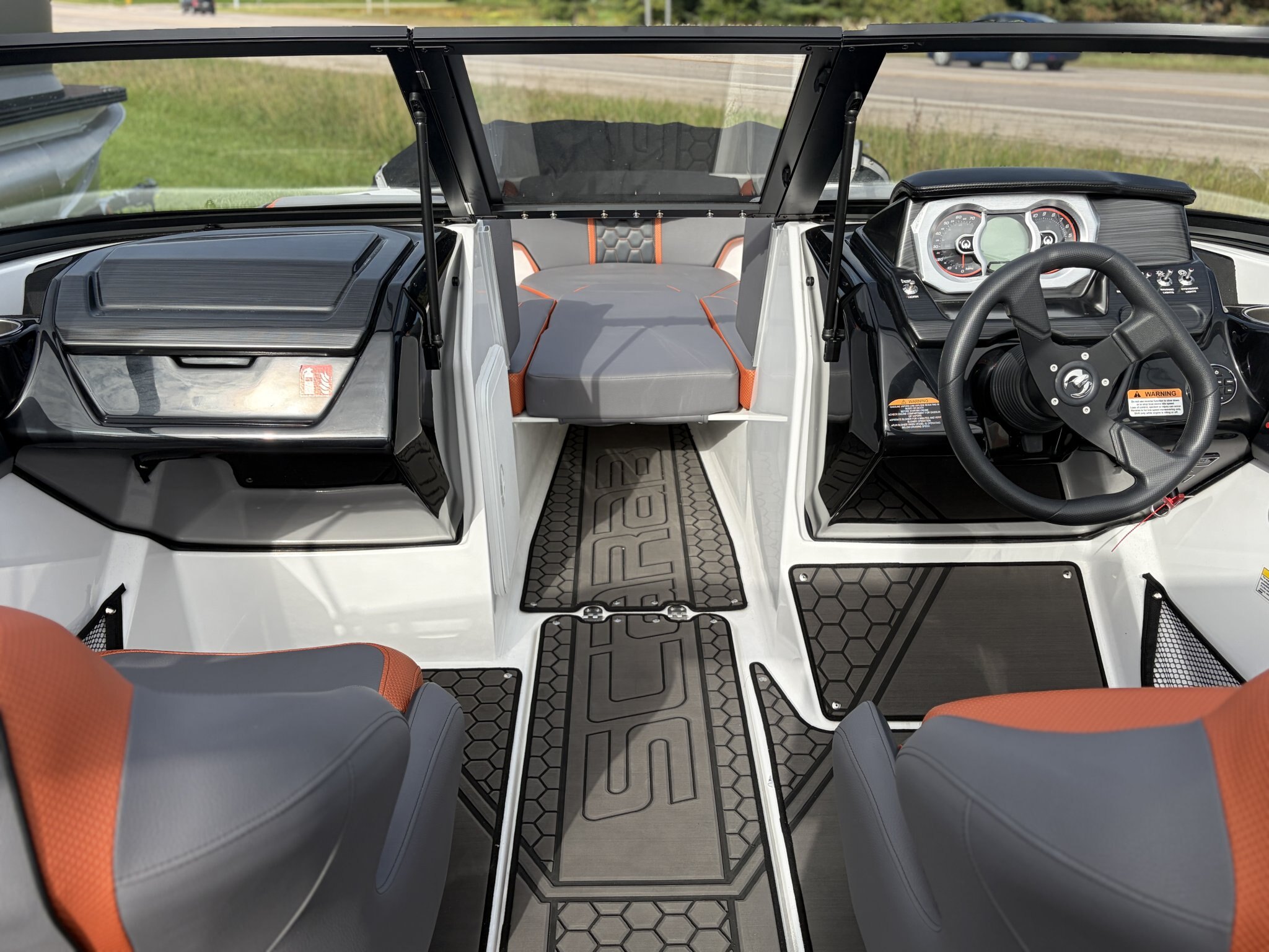 2026 Scarab 195 LX – Charcoal/Orange