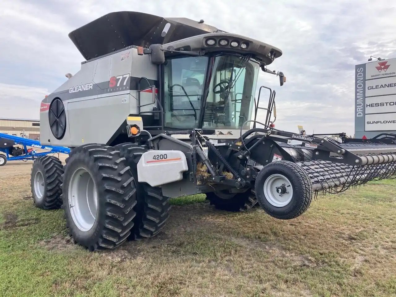 2011 Gleaner S77