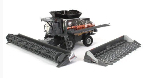 Limited Edition Gleaner S97 Series Combine With 100 Years Decoration