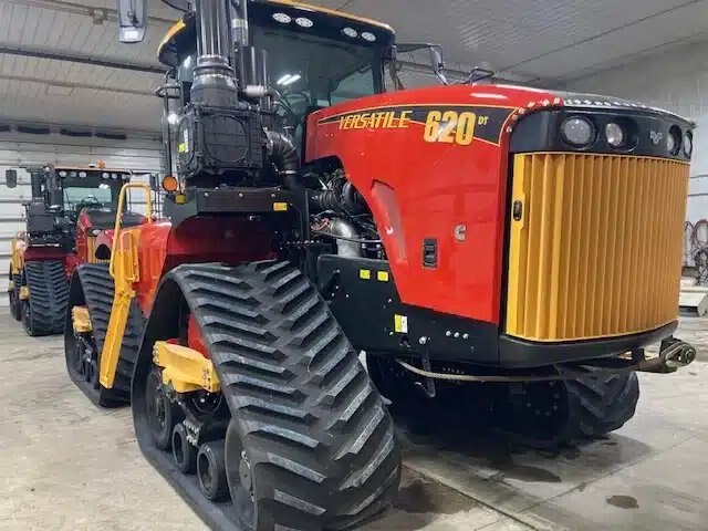 Versatile 620DT