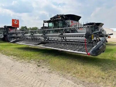 2024 Gleaner GL9340