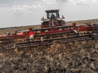 Sunflower 1810 AND 1830 TANDEM DISC HARROWS
