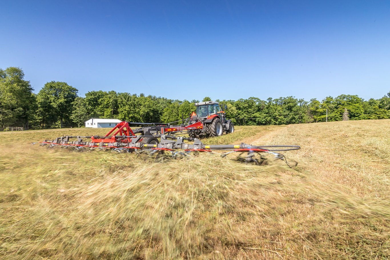 Massey Ferguson MF TD 252 TR Tedders