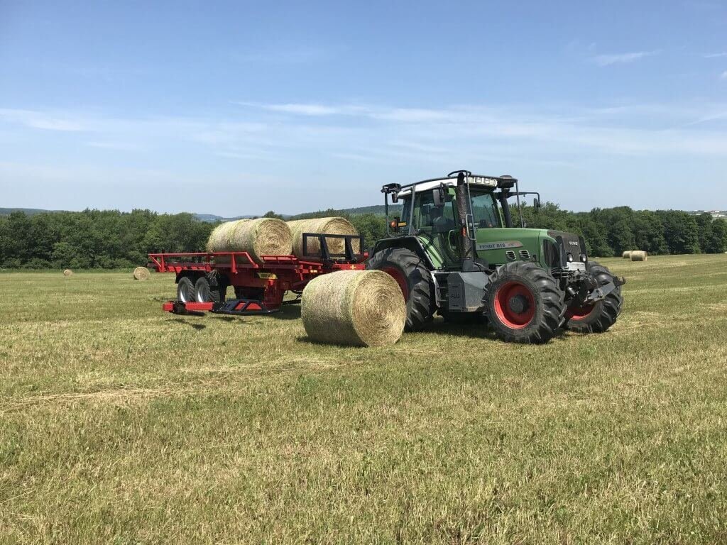 Anderson RBM1400 Round bales