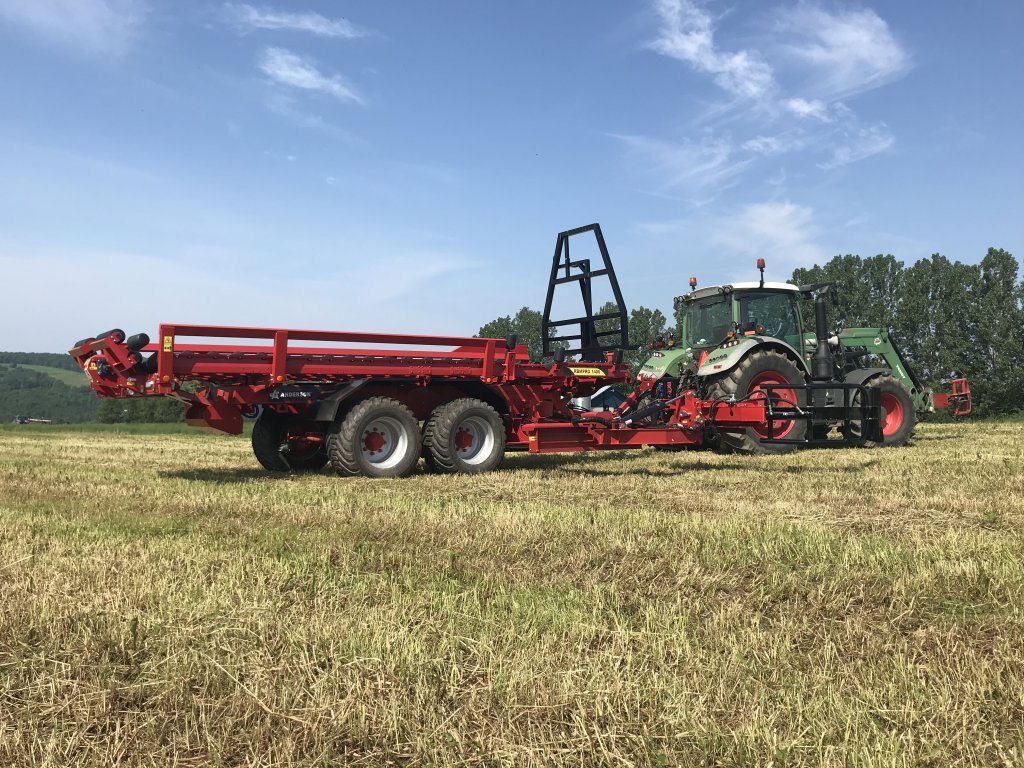 Anderson RBMPRO1400 Round bales