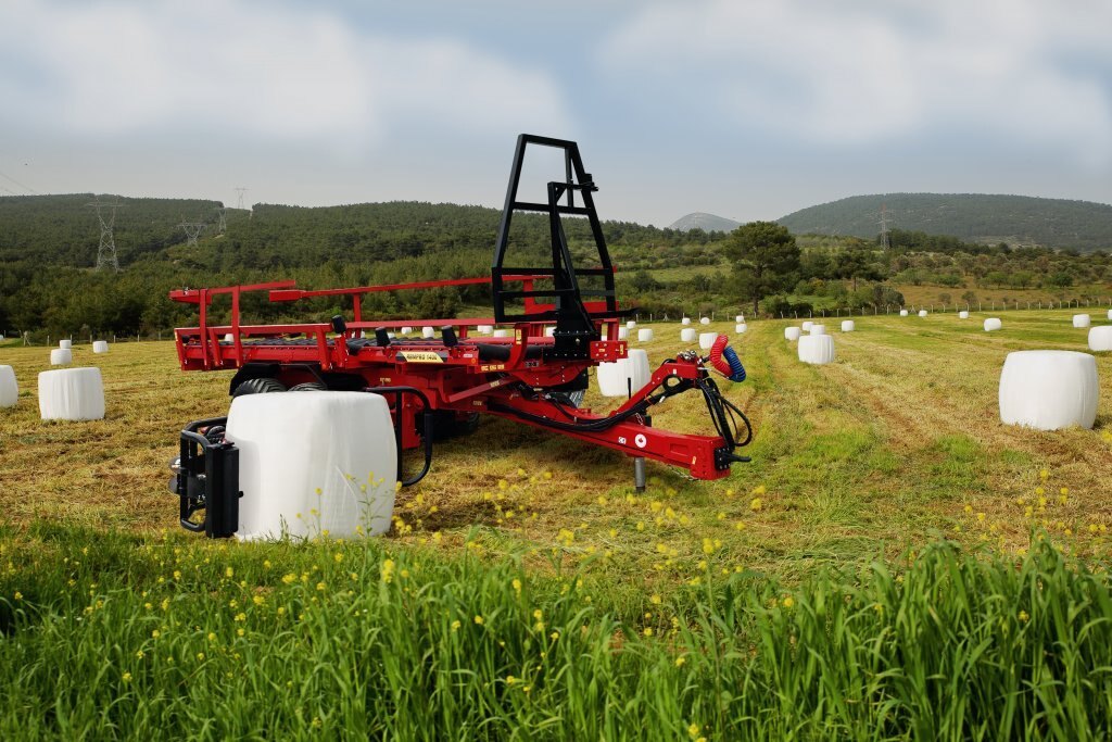 Anderson RBMPRO1400 Round bales