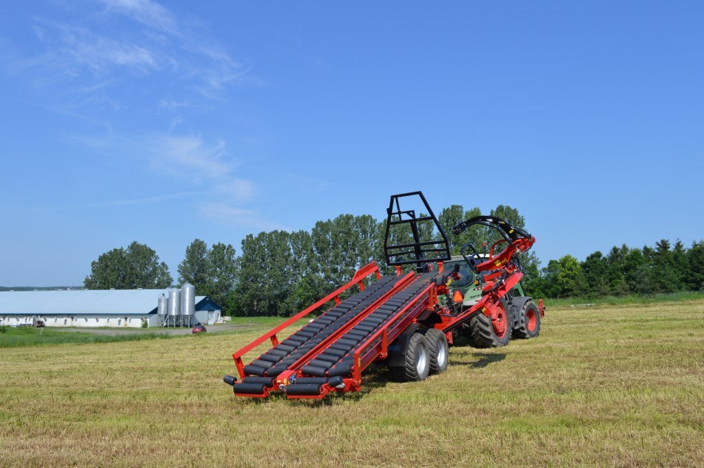 Anderson RBMPRO1400 Round bales