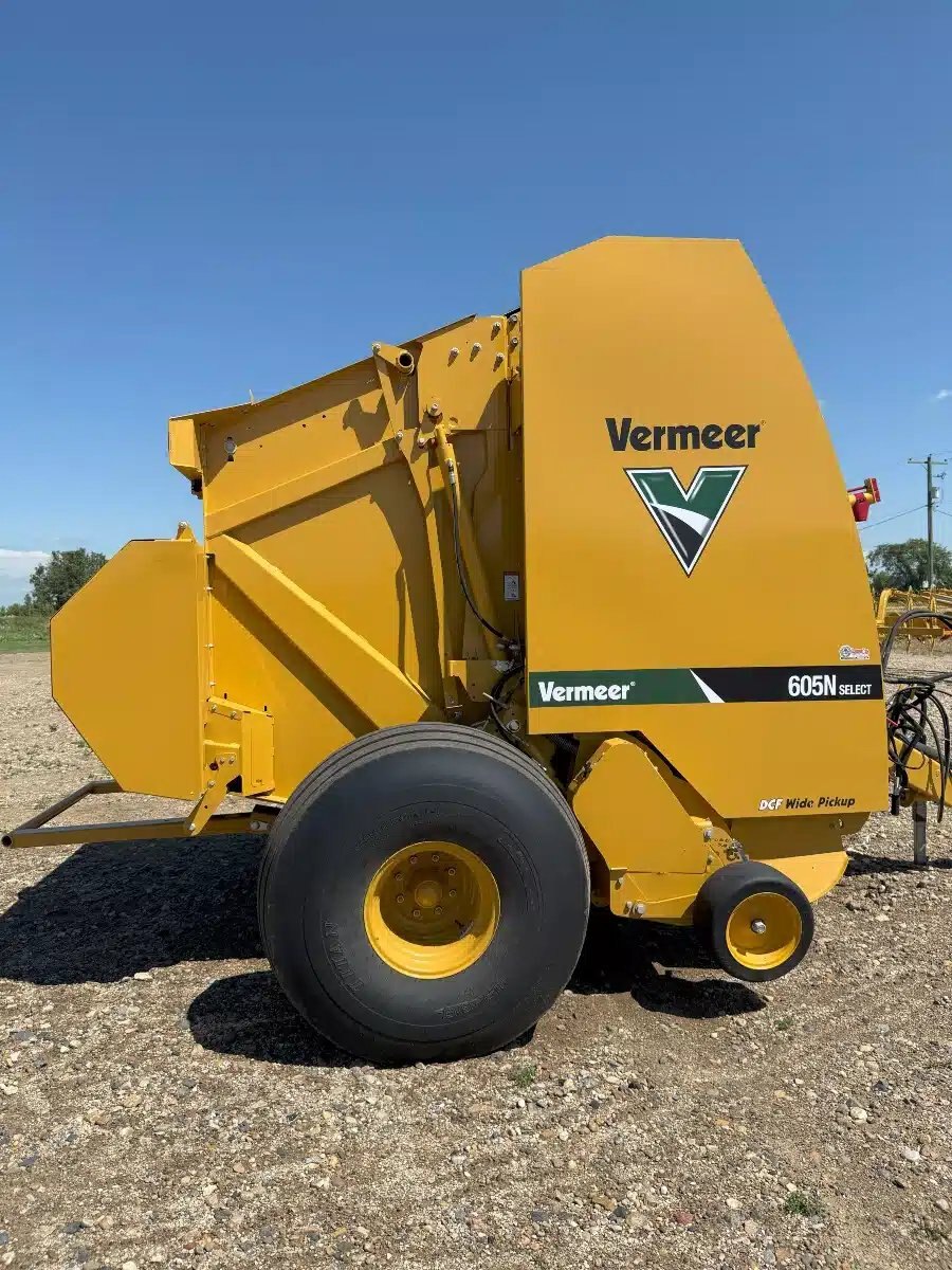 2022 Vermeer 605N Select