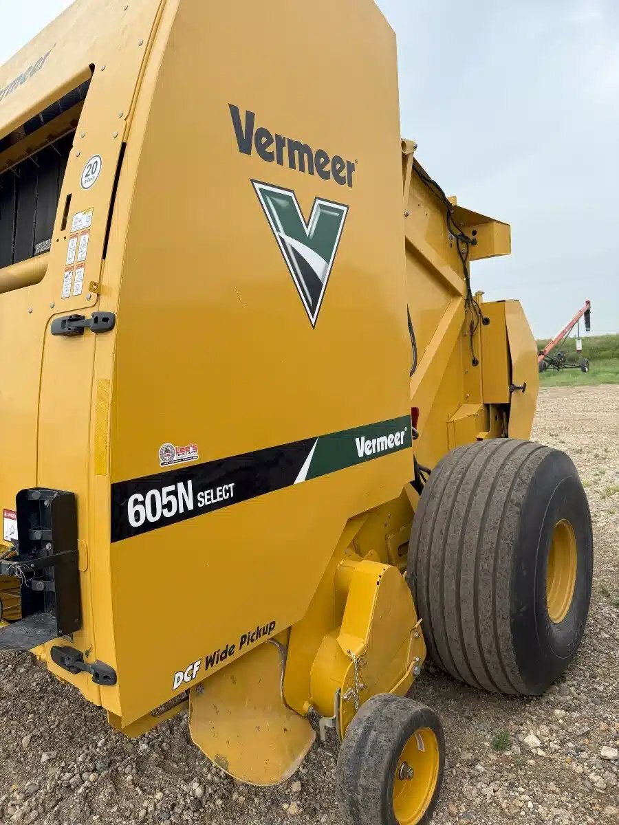 2022 Vermeer 605N