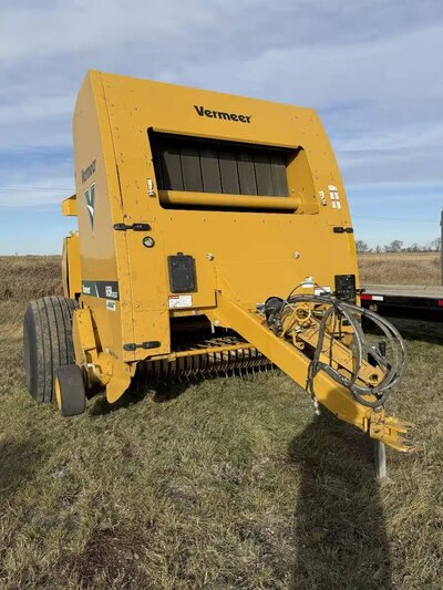 2019 Vermeer 605N Select