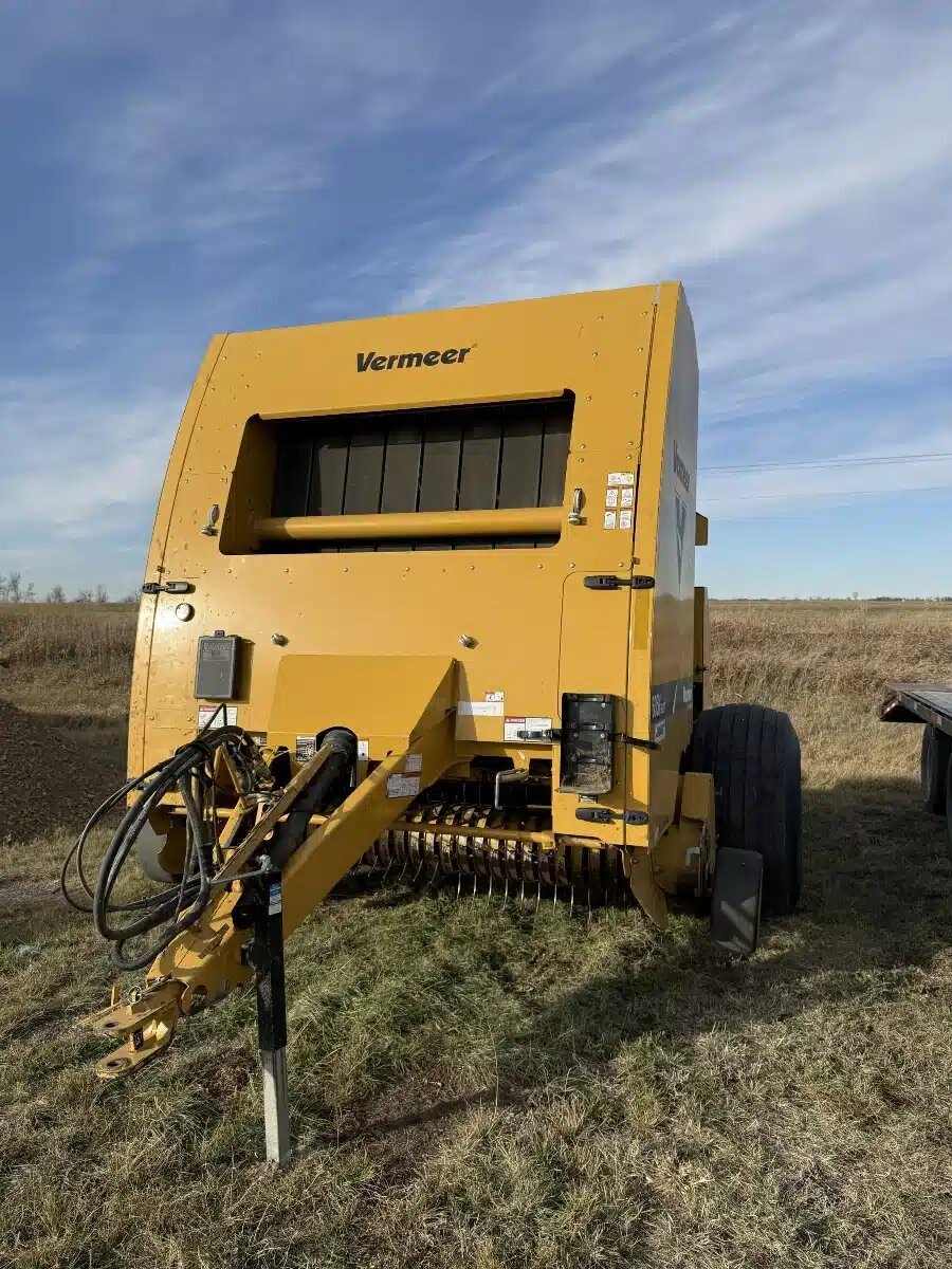 2019 Vermeer 605N Select