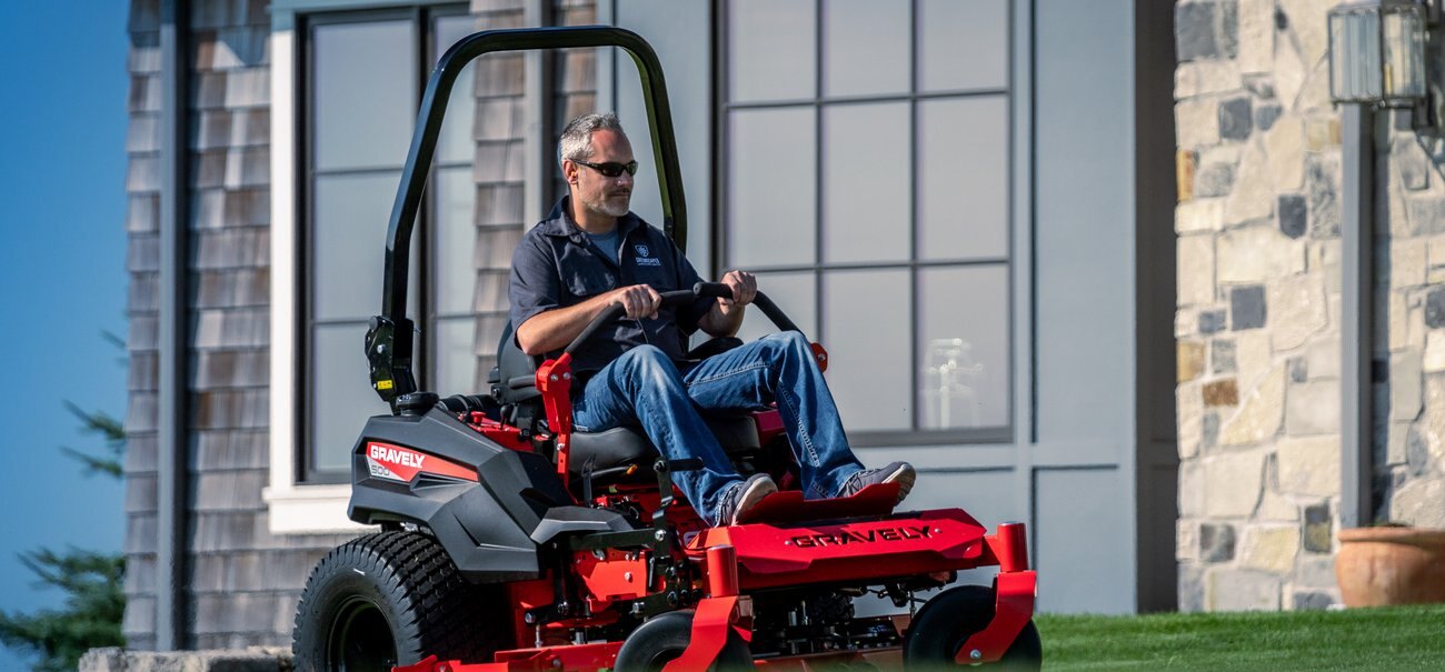 Gravely PRO TURN 560 KAWASAKI FX1000 EFI