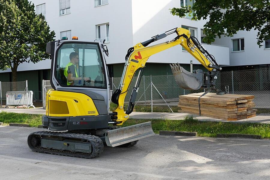 Wacker Neuson Tracked Zero Tail Excavator EZ26