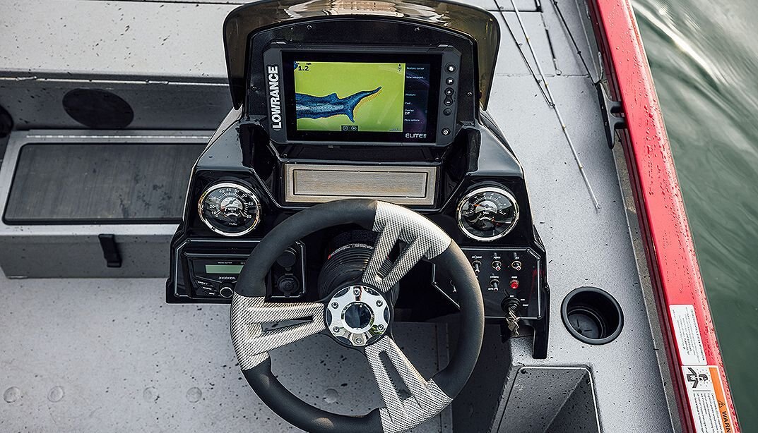 2026 Lowe Boats Stinger 175C Metallic Silver