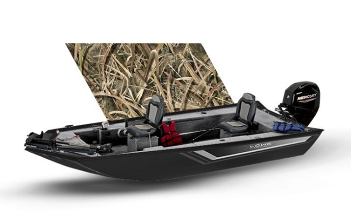 2026 Lowe Boats Skorpion SS Mossy Oak® Shadow Grass Blades Exterior with Poly Roughliner Interior Coating