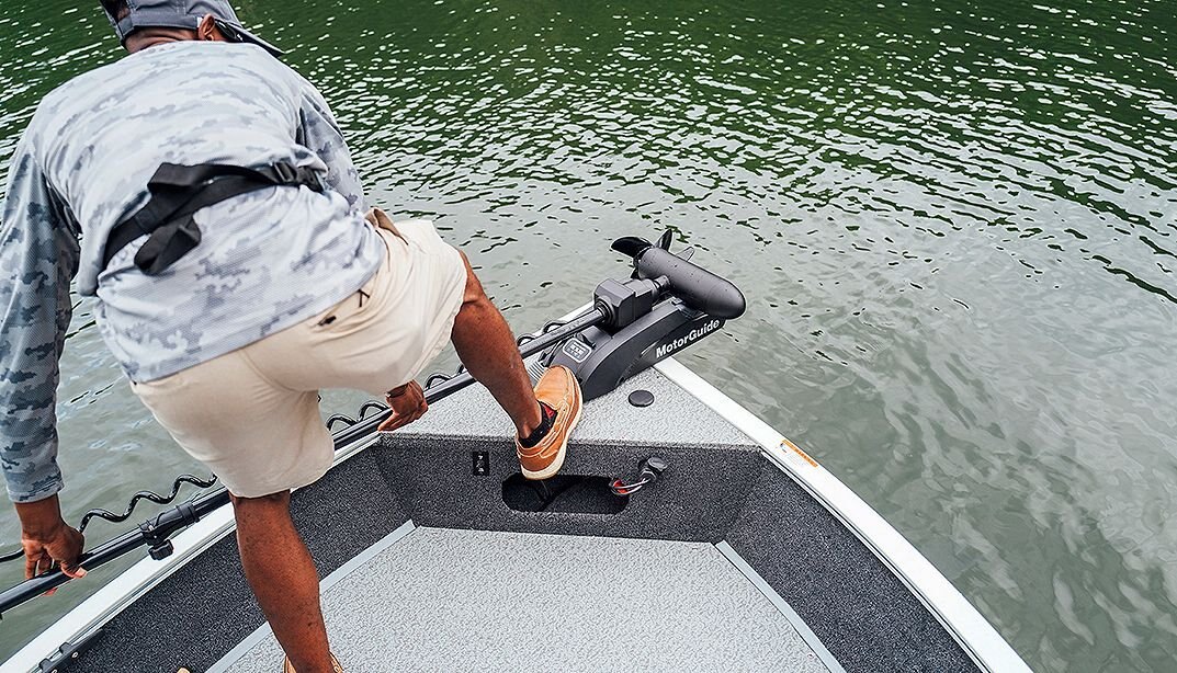 2026 Lowe Boats FM 1775 WT Metallic Silver