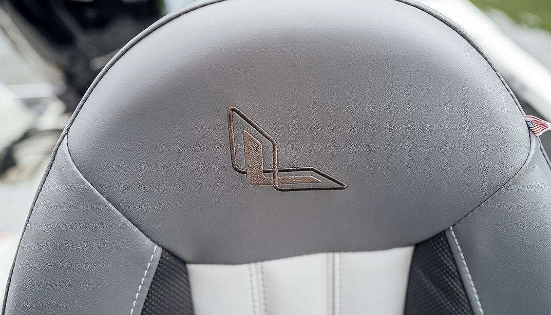 2026 Lowe Boats FM 1775 WT Candy Apple Red