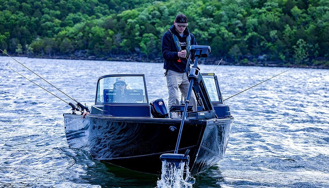 2026 Lowe Boats FM 1875 Metallic Blue