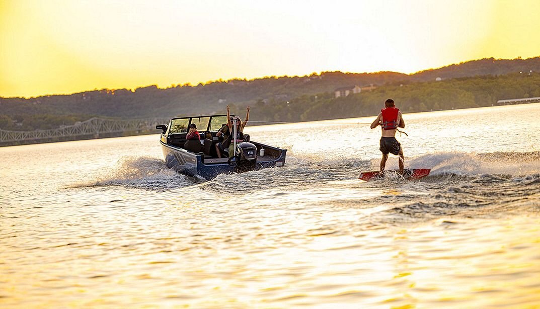 2026 Lowe Boats FS1875 Metallic Black