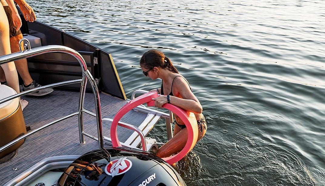 2026 Lowe Boats SS 230 DV Black Metallic Fence w/ Charcoal Graphic