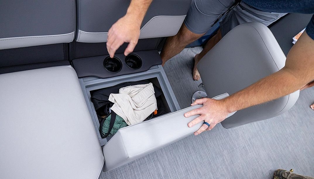 2026 Lowe Boats LS 190 Wineberry Metallic Fence