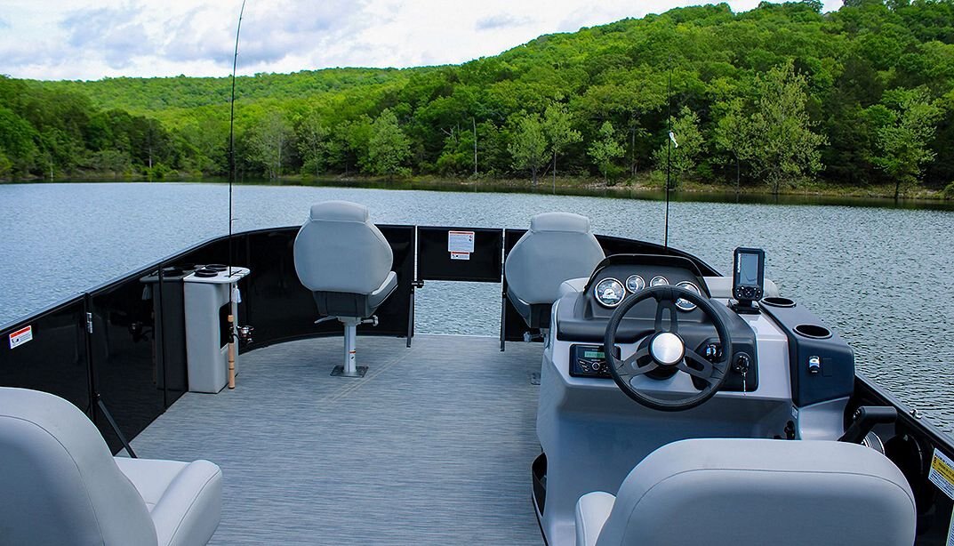 2026 Lowe Boats LF 172 Charcoal Metallic Graphic