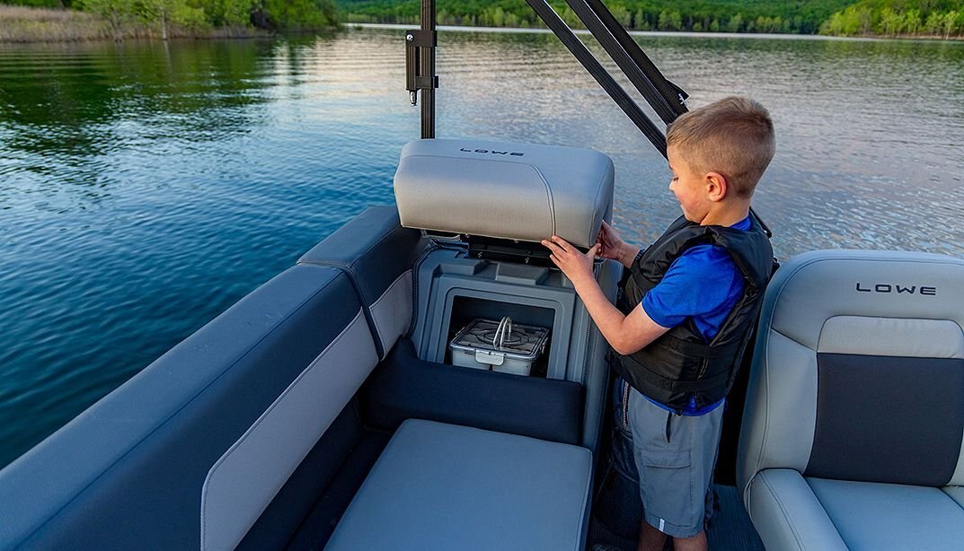 2026 Lowe Boats LF 172 Indigo Blue Metallic Fence