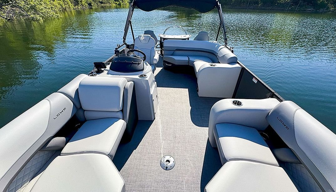 2026 Lowe Boats LF 214 White Metallic Fence