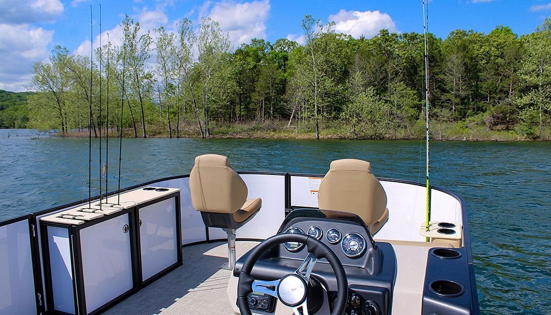 2026 Lowe Boats LF 194 Indigo Blue Metallic Fence